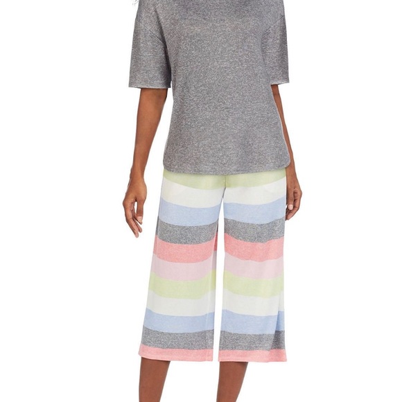 DKNY Women's Elastic Waistband Capri & Short Sleeve
Pajama Set - Picture 9 of 11